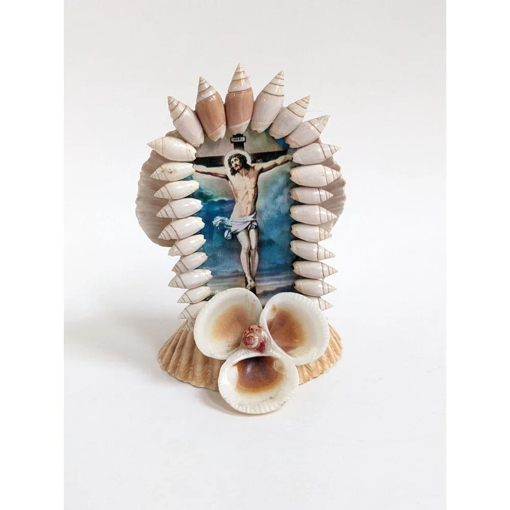 Shell Grotto‎ Crucifix Jesus Christ Seashell Religious Folk Art Coastal Decor